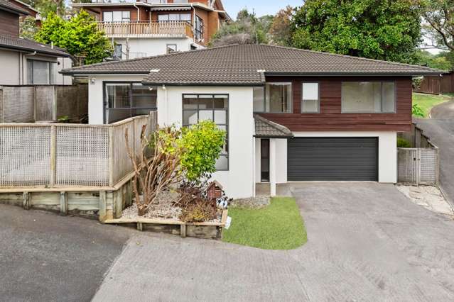 Stunning Family Home in Macleans Zone