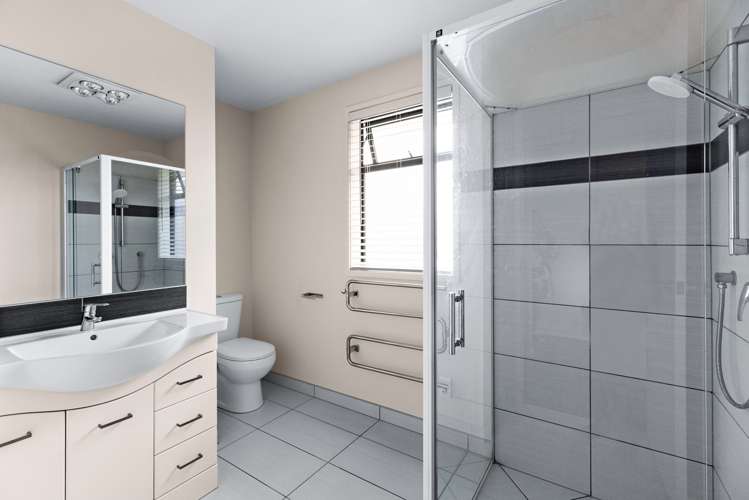 56 Kapiti Drive Poraiti_7