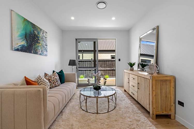 102 Waiwai Drive Wainui_7