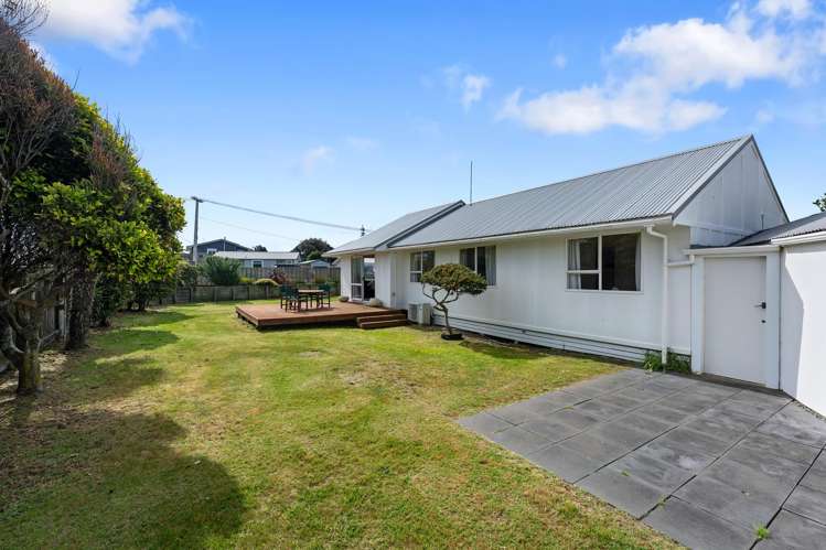 30 Babbacombe Avenue Otaki Beach_17