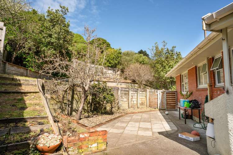 31 Tukanae Street Strathmore Park_12