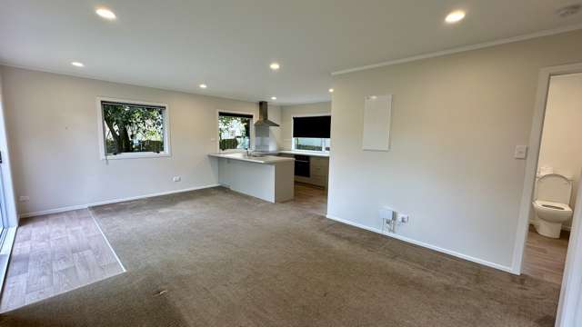 22 Airdrie Road Ranui_4