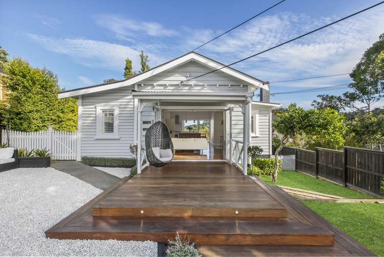 8 Rambler Crescent Beach Haven_0