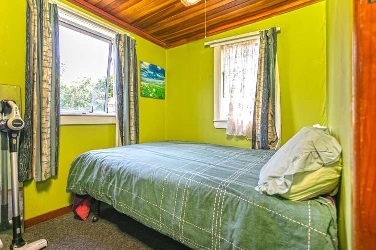 433 Thames Coast Road Te Puru_10