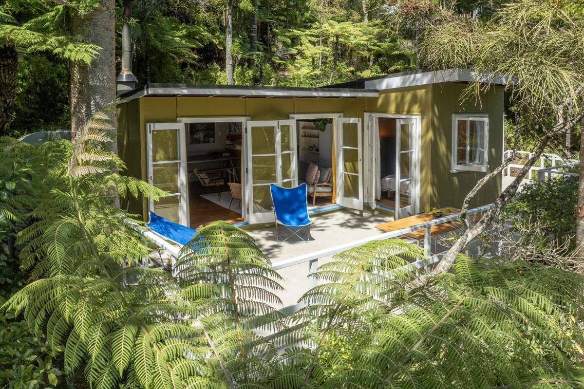 101-103 Lone Kauri Road_0