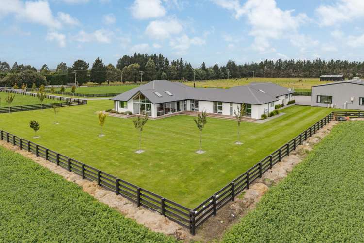 739 Robinsons Road_0