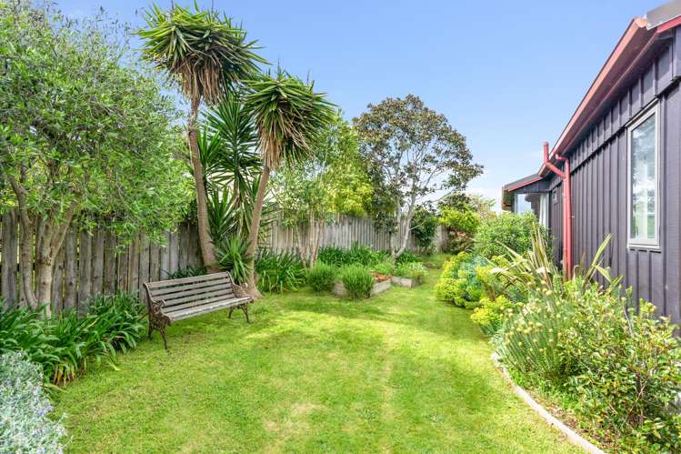 7 Dodds Crescent Otaki Beach_9