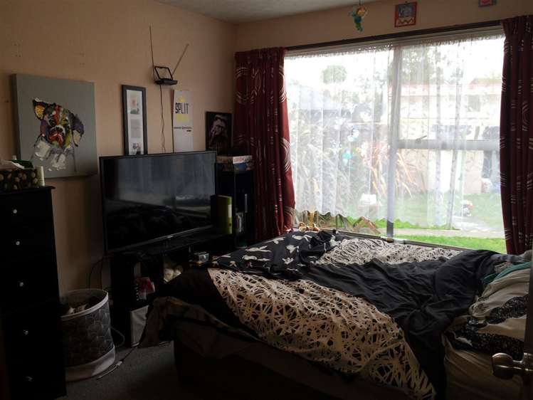 21 Karnak Crescent Russley_8