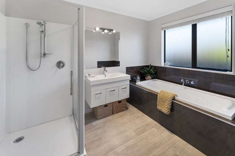 78 Washbourn Drive Richmond_18