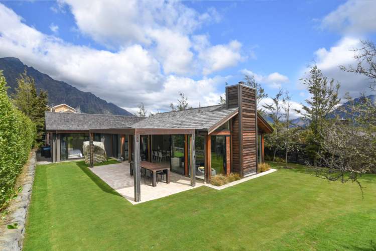 4 Rannoch Drive Jacks Point_17