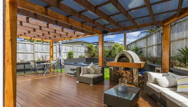 4 Eastreef Court Long Bay_9