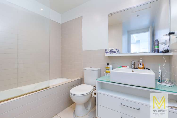 602/18 Beach Road Auckland Central_13