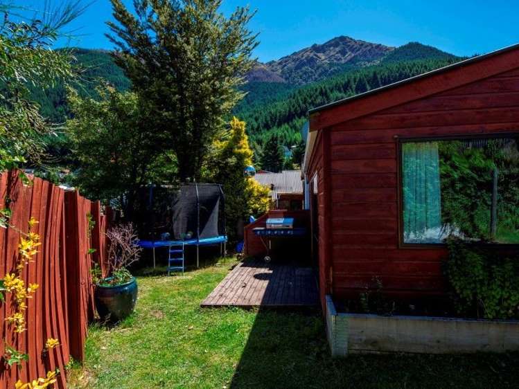 22b Watts Road Fernhill/Sunshine Bay_17