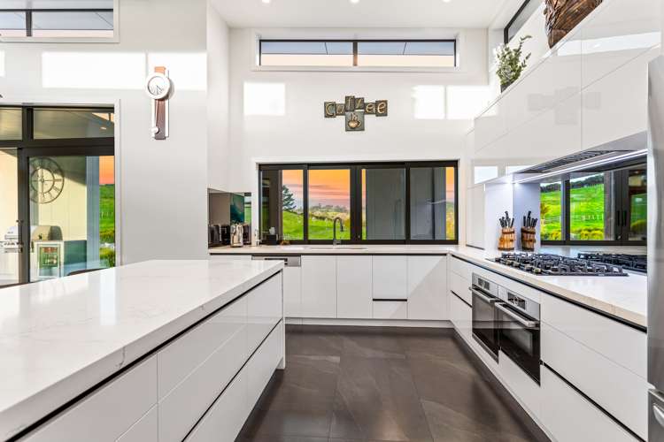 530 Kahikatea Flat Road Waitoki_11