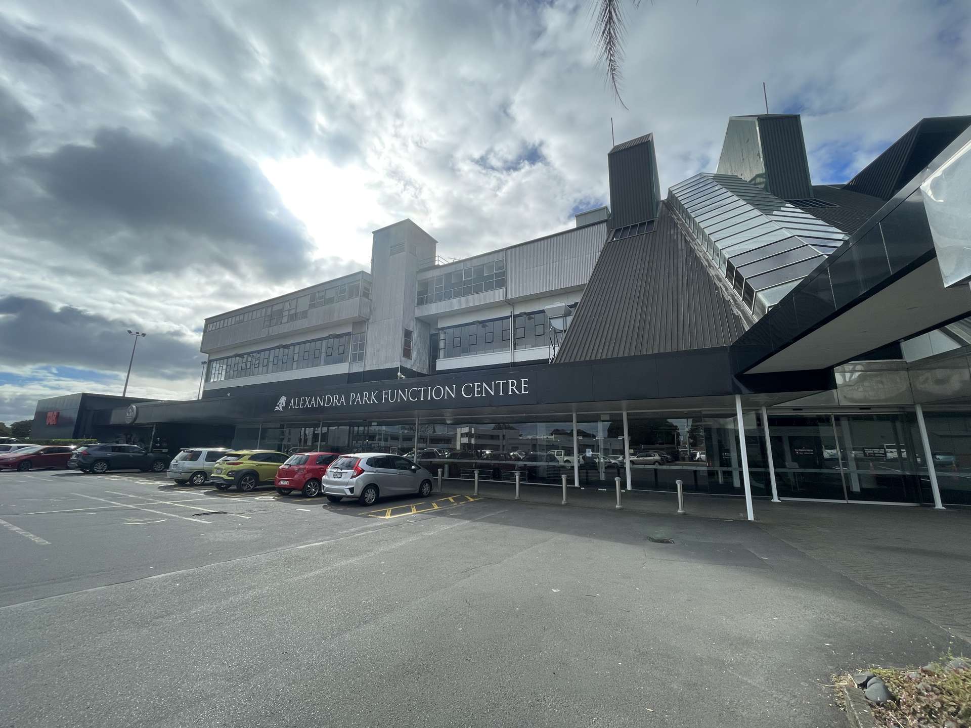 233 Green Lane West Epsom_0