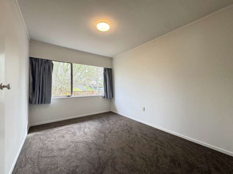 34 Mirrabooka Avenue Botany Downs_5