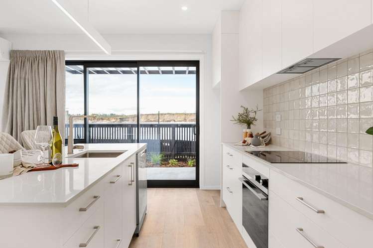 Unit E/1 Tce E Waterview Drive, Te Awa Lakes_2