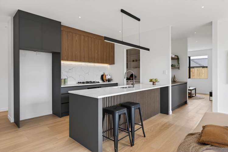 16 Beveridge Road One Tree Point_7