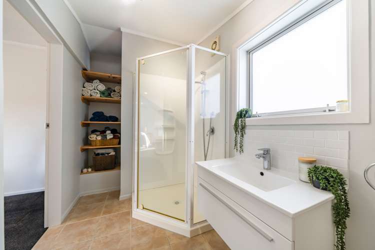 7 Pokohiwi Road Normandale_19