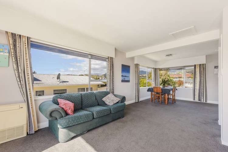 9 Kent Street Stoke_10