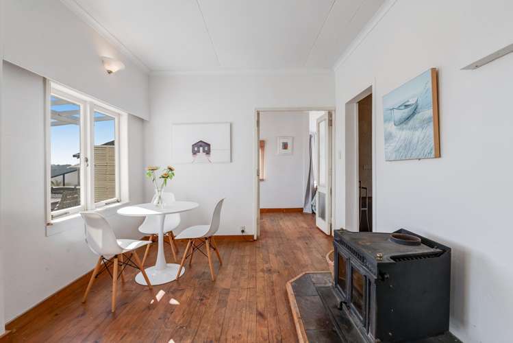 43 Surf Road Stanmore Bay_15