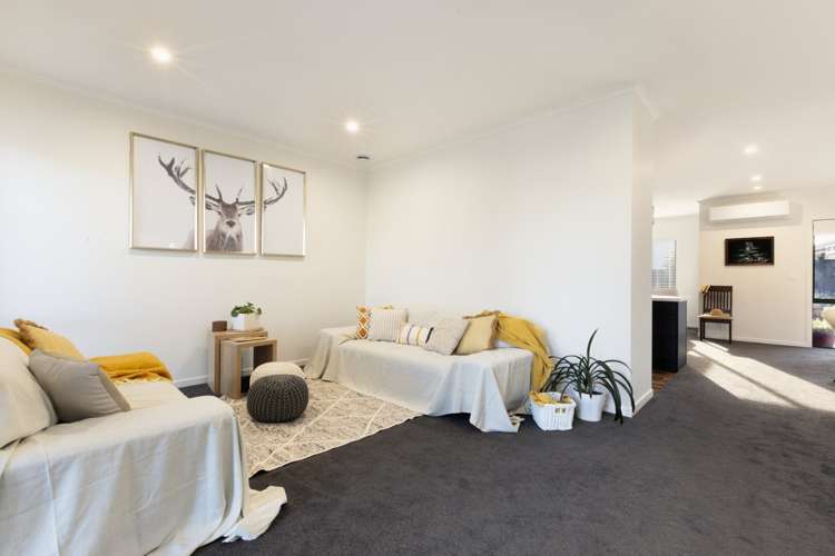 34 Kahuparere Crescent Pyes Pa_12