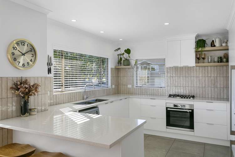 54 Arrowsmith Avenue Waipahihi_7