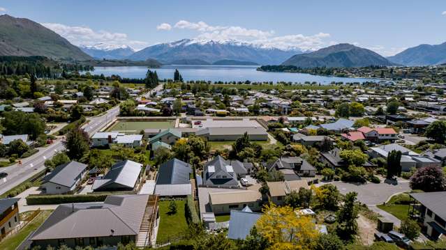 11 Sycamore Place Wanaka_4