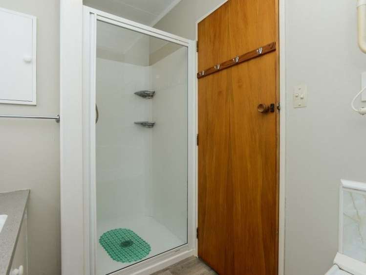 21 Kirkcaldy Crescent Flaxmere_16