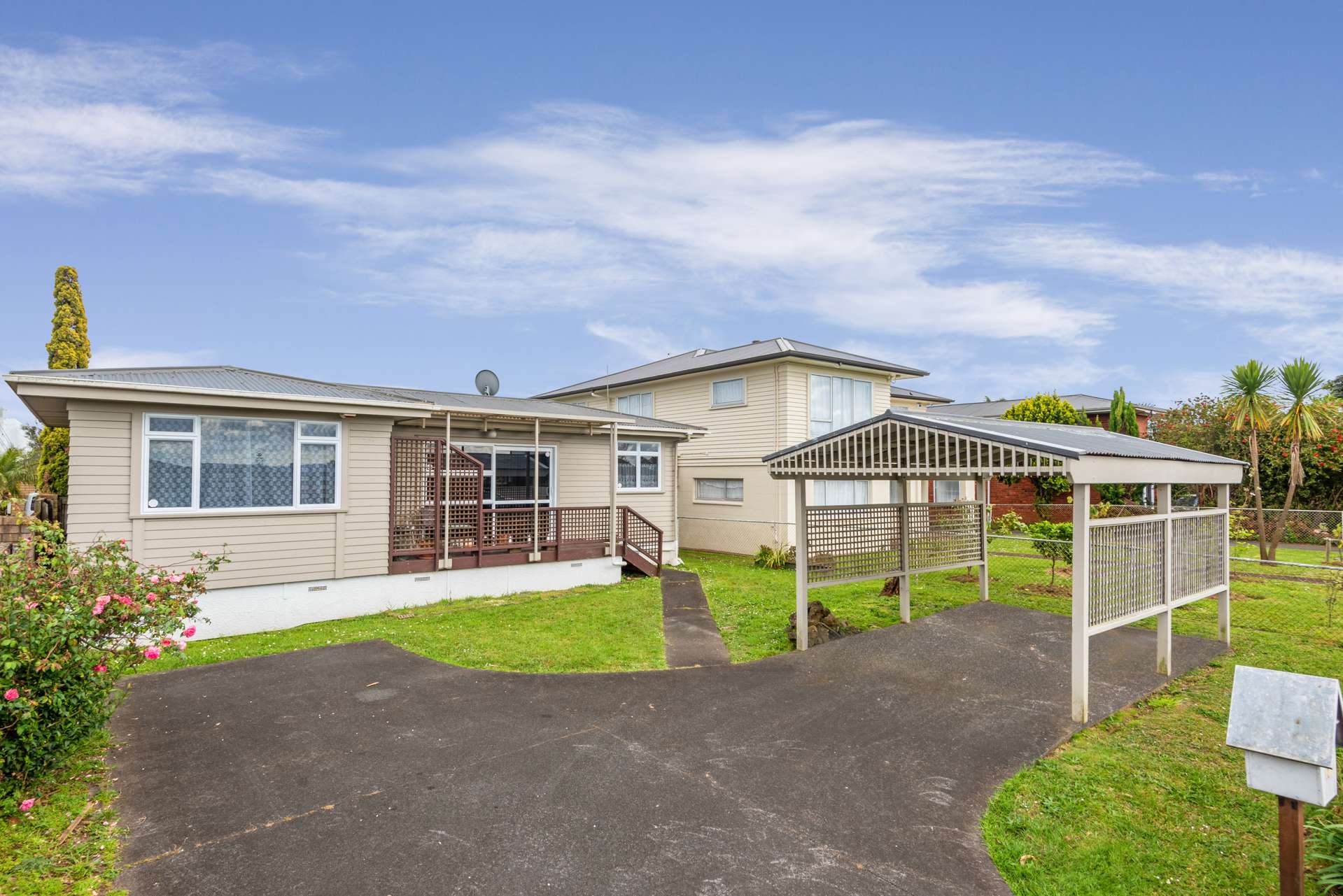 180 Te Atatu Road Te Atatu South_0