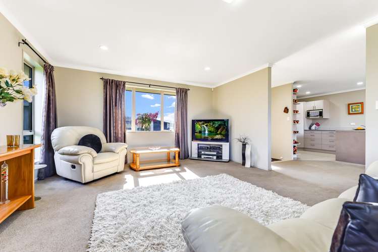 57 Aquila Crescent Rototuna North_9