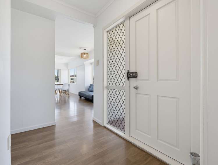 50A Holland Street Glenholme_13