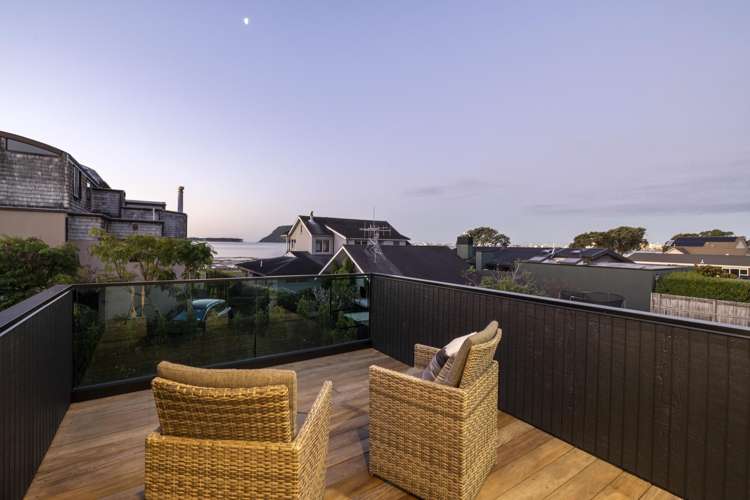 10 Seaway Terrace Otumoetai_12