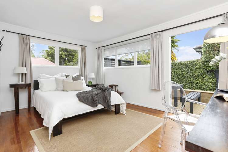 34 Queen Mary Avenue New Lynn_8