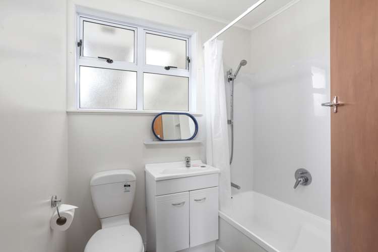 45 Sullivan Avenue Mangere Bridge_11