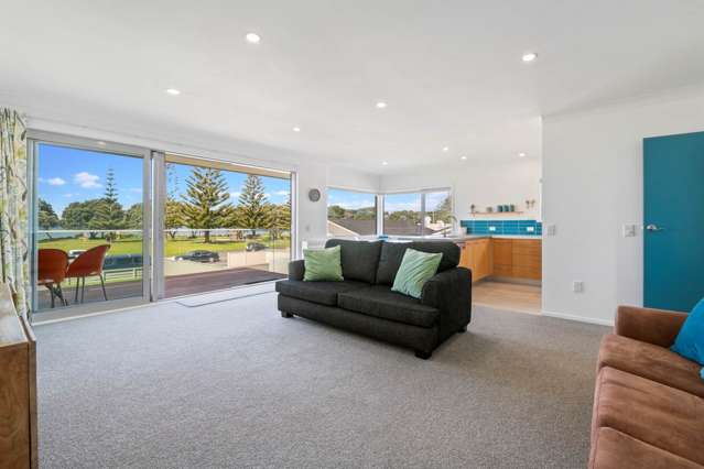 2/230 Hibiscus Coast Highway Orewa_1