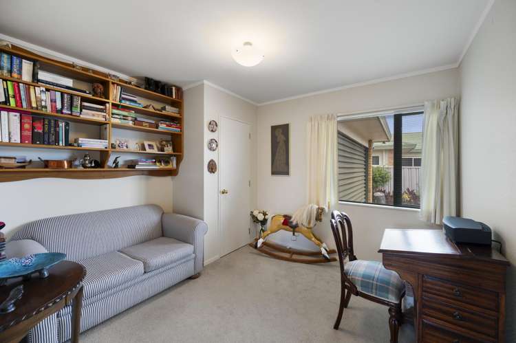 5 Ebury Mews Taradale_10