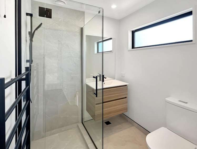 2/118 McFaddens Road 1544_6