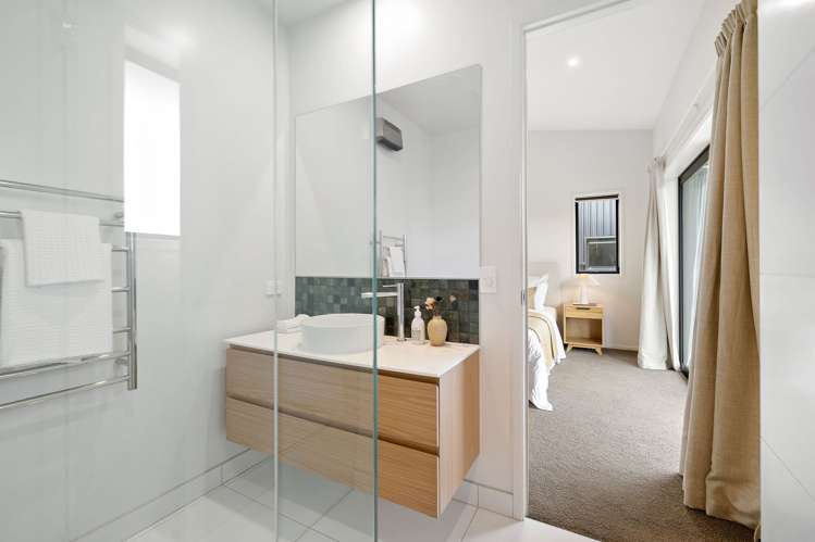 8 Le Mans Grove Cromwell_9