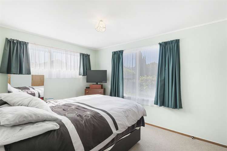 78 Solar Road Glen Eden_10
