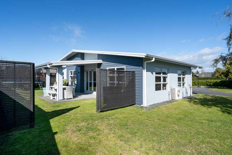 18 Tulip Drive Cambridge_17