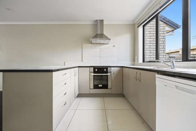 2/202-204 Old Farm Road 1074_3