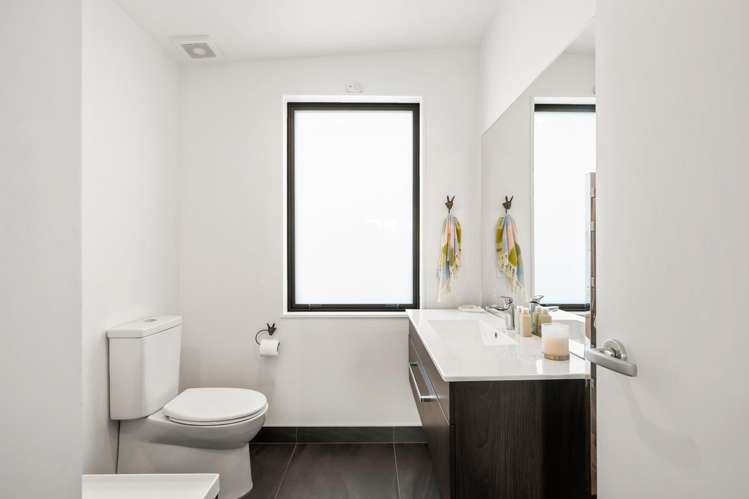 10/52 High Street Island Bay_12