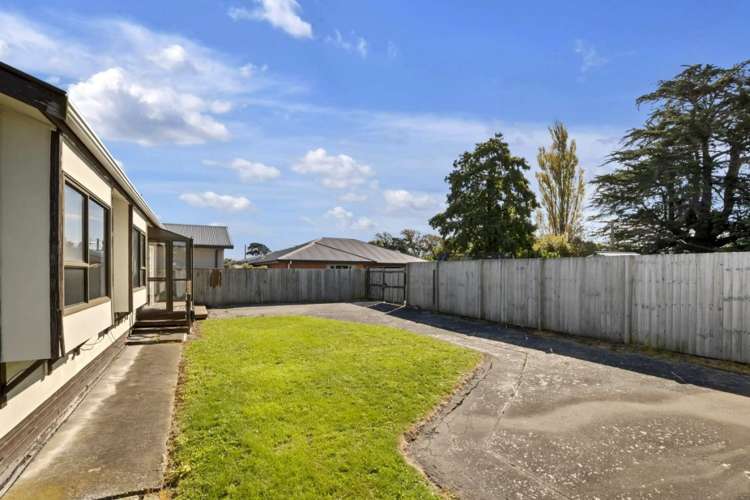 2/114 Randolph Street Woolston_24