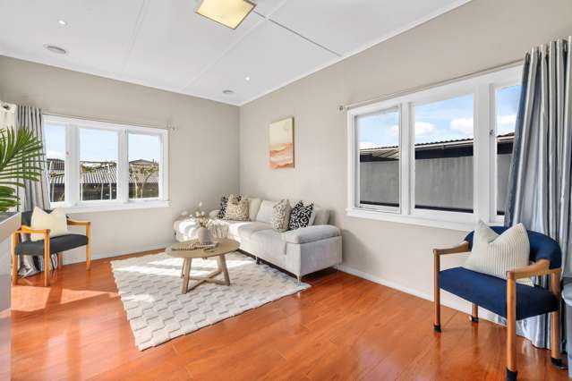 38 Robertson Street Glenholme_3