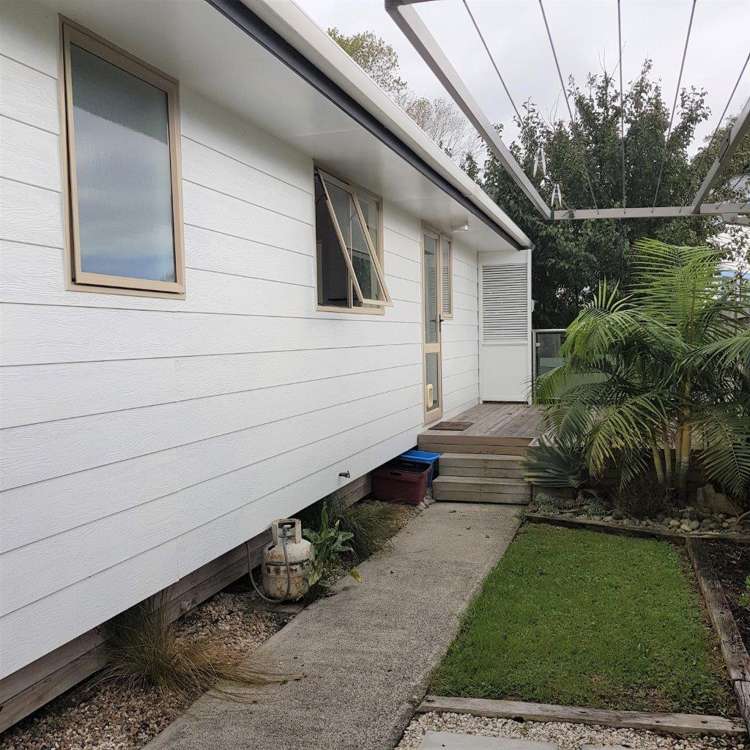 5 South Road Waipu_13