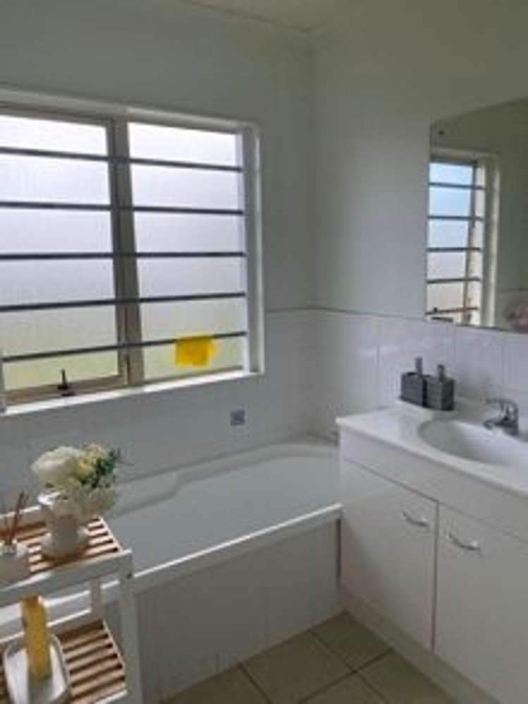 31 Hilltop Road Flat Bush_2