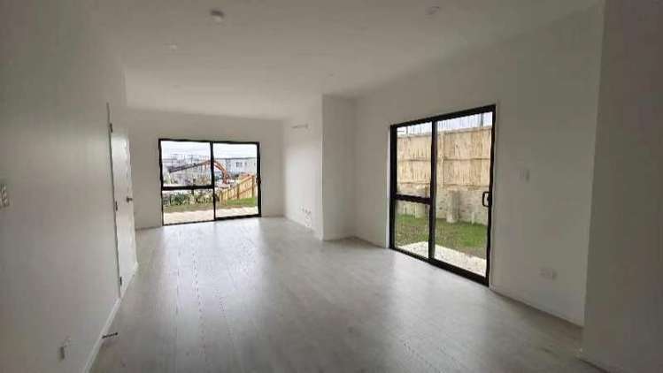 A/27 Crestview Rise Papakura_1