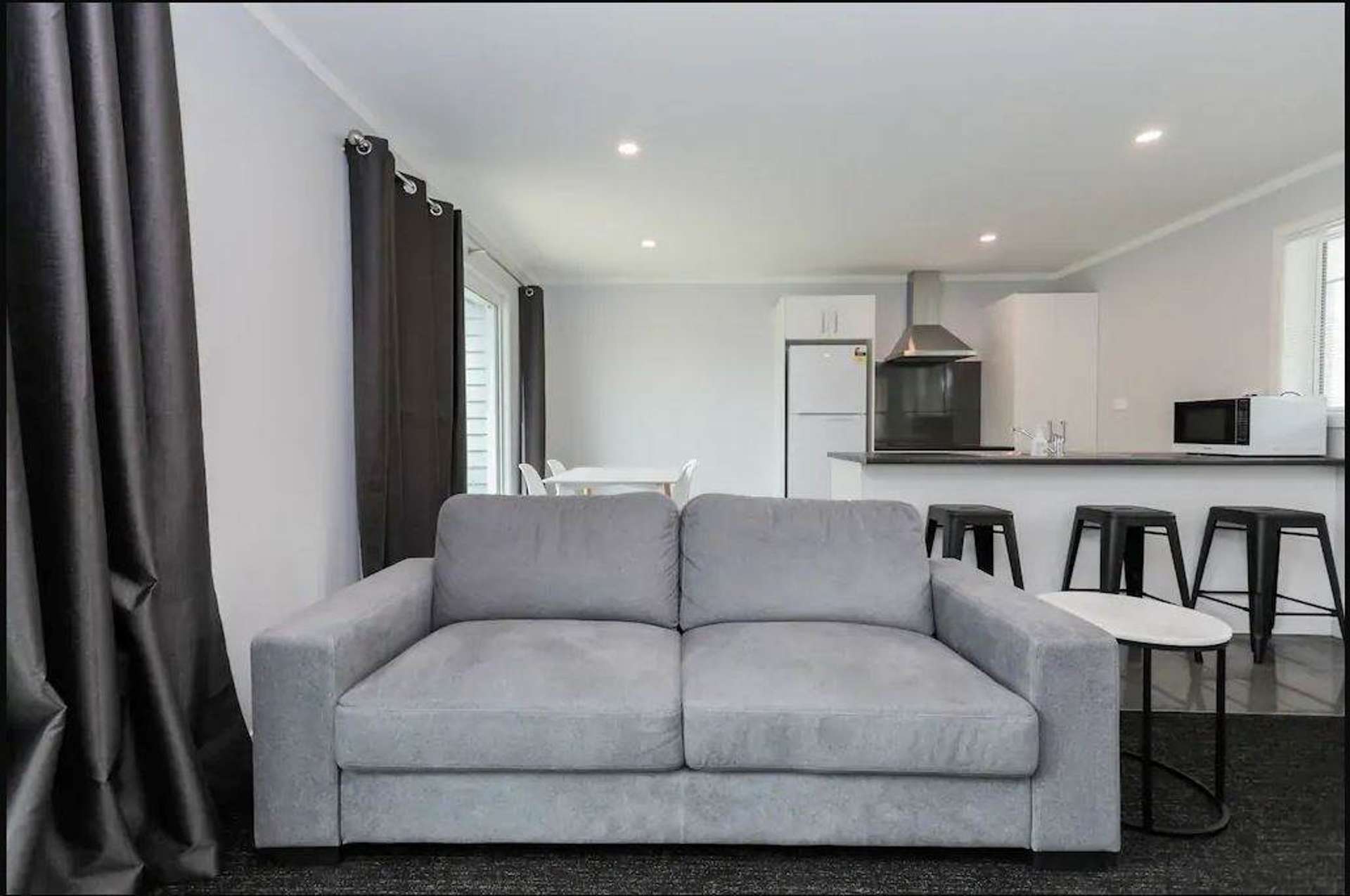 818A Beach Road Browns Bay_0