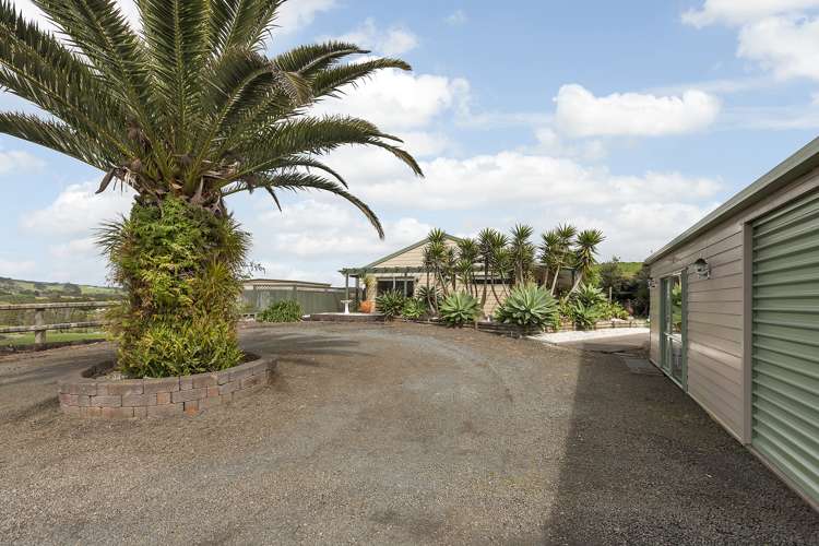 108 Valley Road Waimauku_5